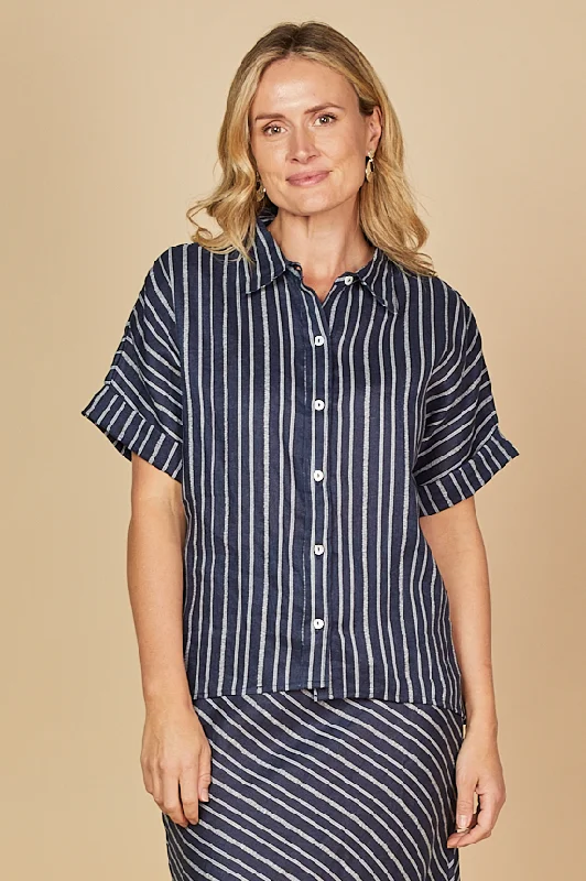 Carmen Linen Shirt in Boathouse Relaxed Button-Down Short Shirt