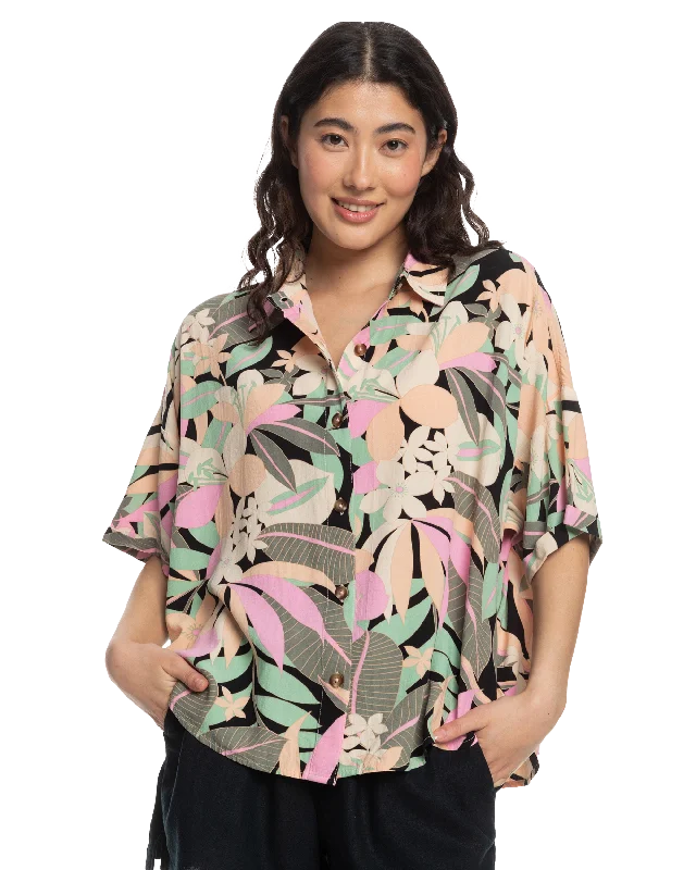 Beach Nostalgia Shirt in Anthracite Palm Trendy Button-Front Short Sleeve