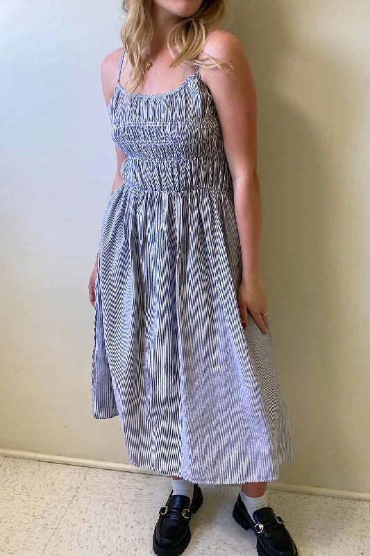 Striped Maxi Dress Elegant Lace-Up Maxi Dress