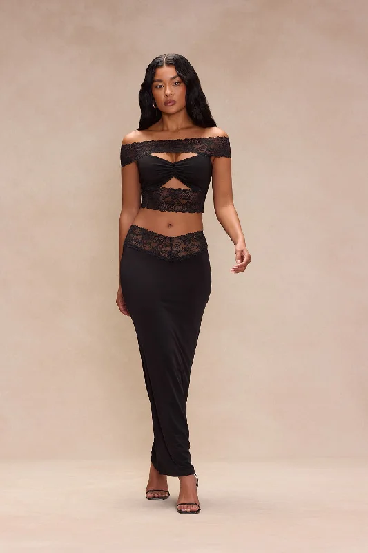 Selena Lace Trim Maxi Skirt - Black pleated skirt texture